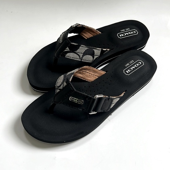 Coach Black w/Signature C Pattern Sandals; size 5.5 - Picture 4 of 5
